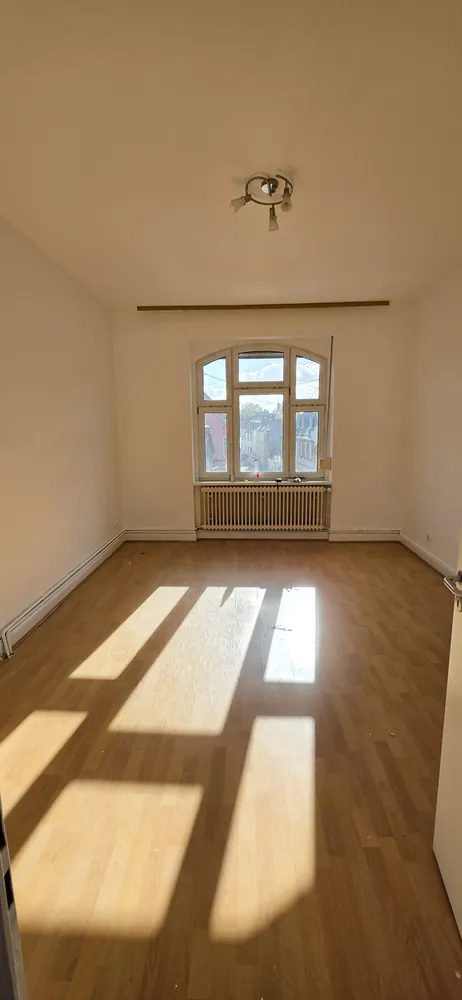 4 Zimmer Wohnung mit 109 m² in Wiesbaden – Bild 1