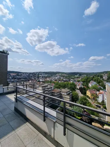 4 Zimmer Wohnung mit 124 m² in Stuttgart – Bild 2