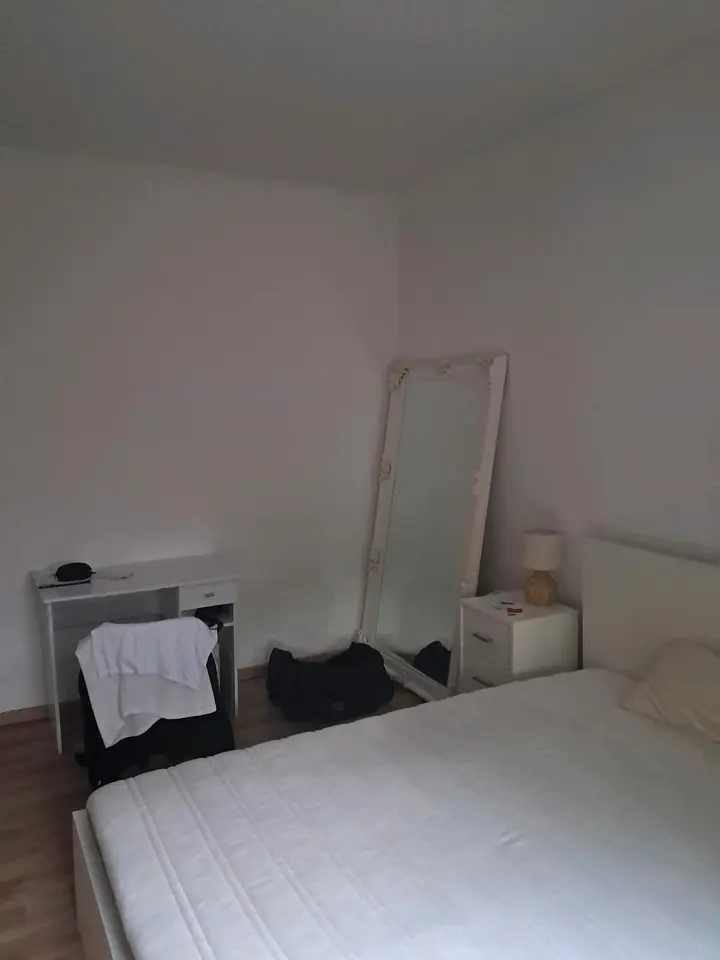 Shared room with 76 m² in Stuttgart – Photo 3