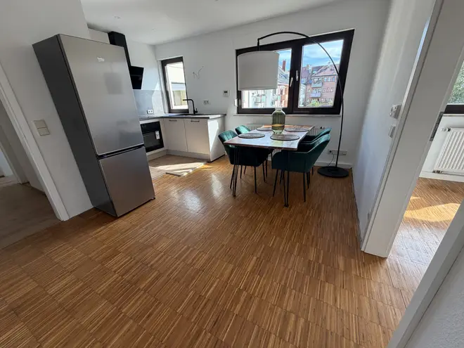 3 Zimmer Wohnung mit 14 m² in Karlsruhe – Bild 1