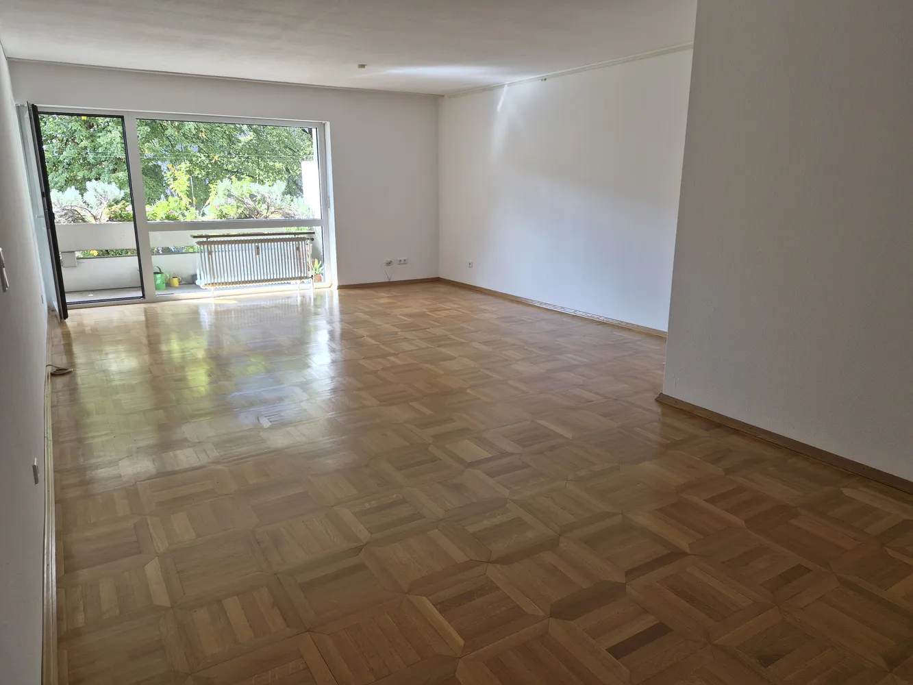3 Zimmer Wohnung mit 92 m² in München – Bild 1