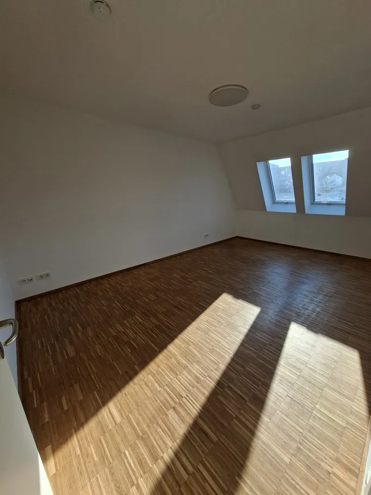 2 Zimmer Wohnung mit 70 m² in Berlin – Bild 1