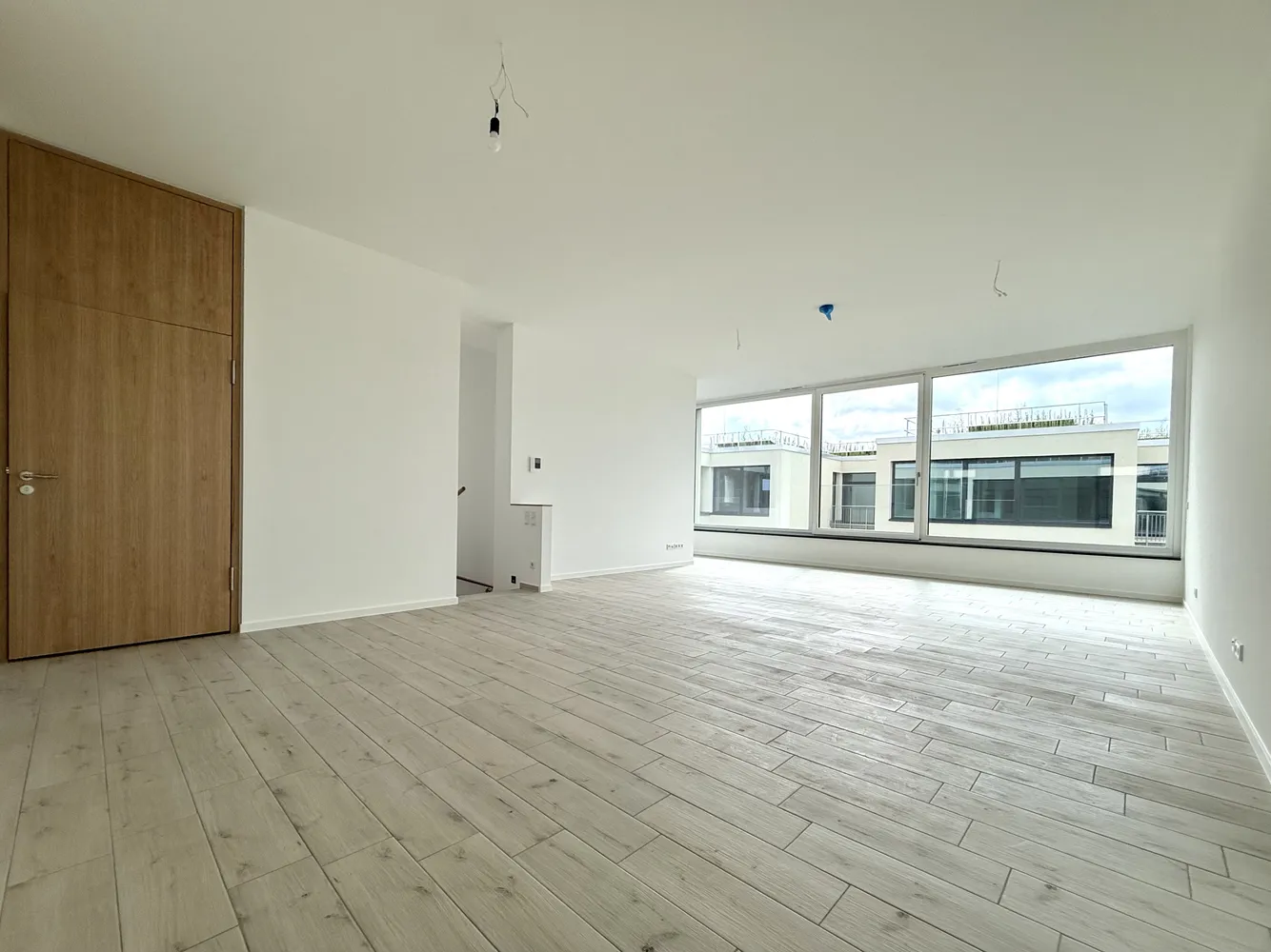 4 room apartment with 184 m² in Chemnitz – Photo 1