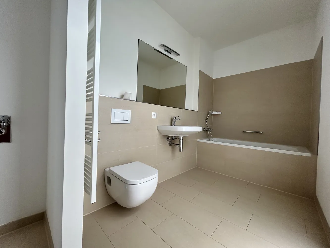 3 Zimmer Wohnung mit 95 m² in Berlin – Bild 8