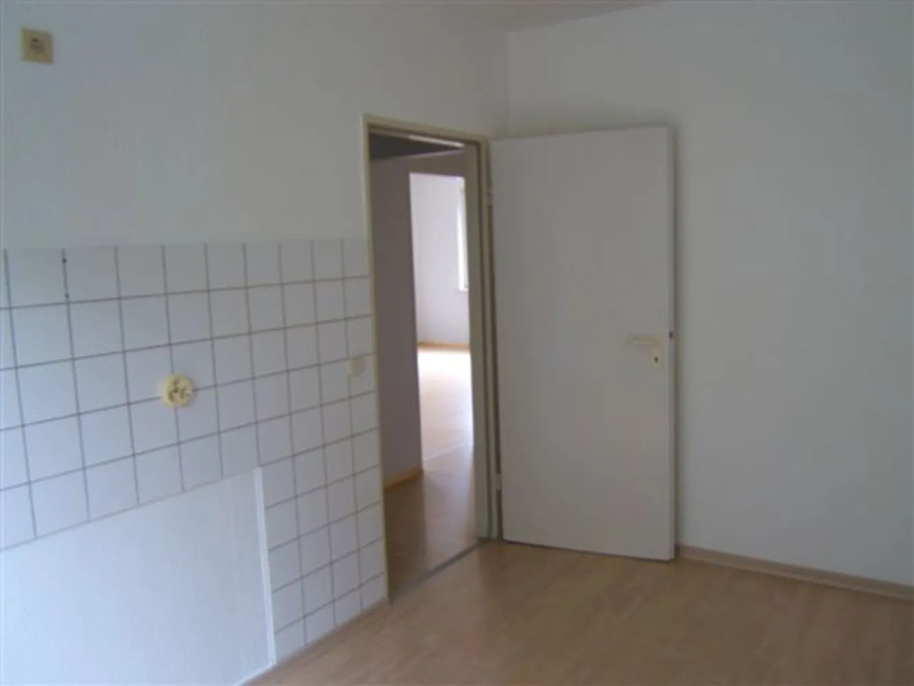 4 Zimmer Wohnung mit 78 m² in Düsseldorf – Bild 2