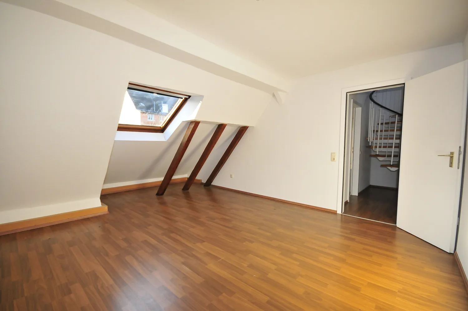 5 Zimmer Wohnung mit 85 m² in Wuppertal – Bild 5
