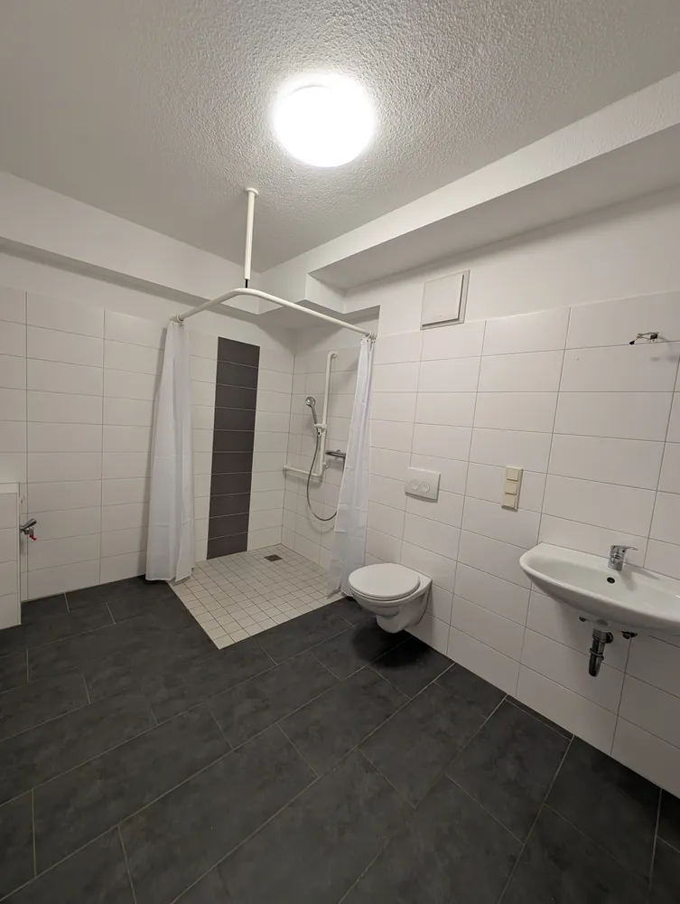 2 Zimmer Wohnung mit 50 m² in Güstrow – Bild 3