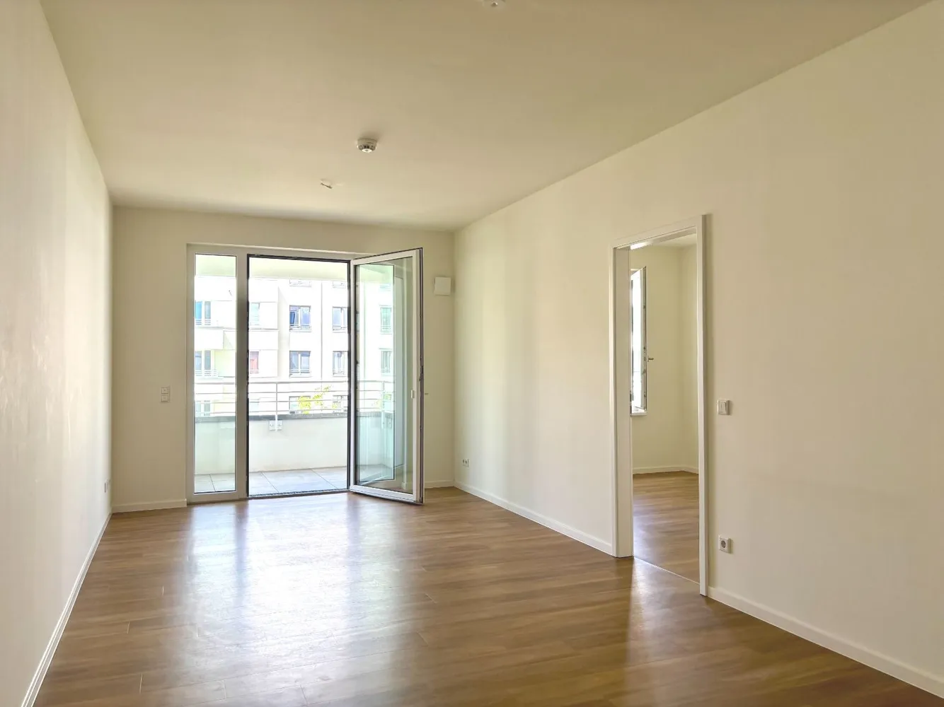 2 Zimmer Wohnung mit 60 m² in Berlin – Bild 3