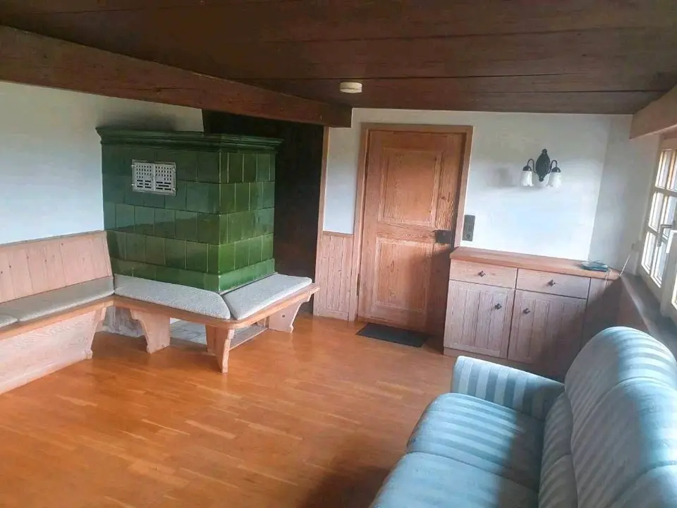 6 Zimmer Wohnung mit 131 m² in Freiburg im Breisgau – Bild 2