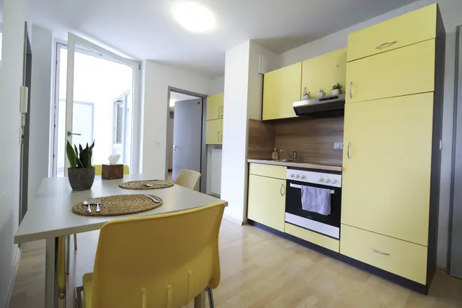 4 Zimmer Wohnung mit 75 m² in München – Bild 3