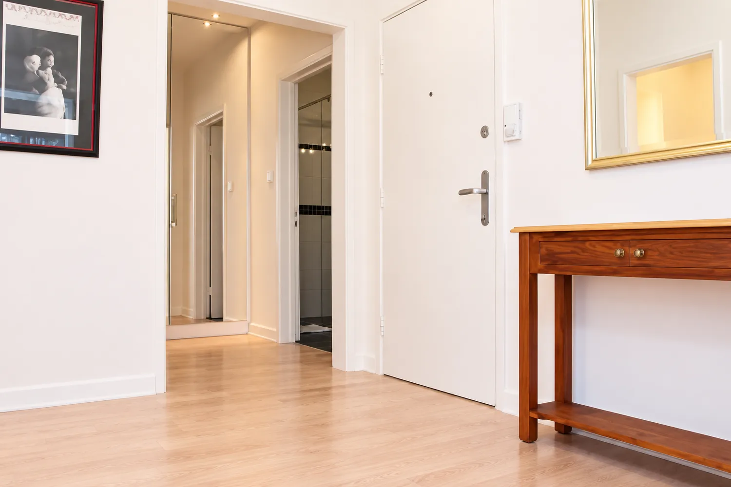 2 Zimmer Wohnung mit 70 m² in Hamburg – Bild 4
