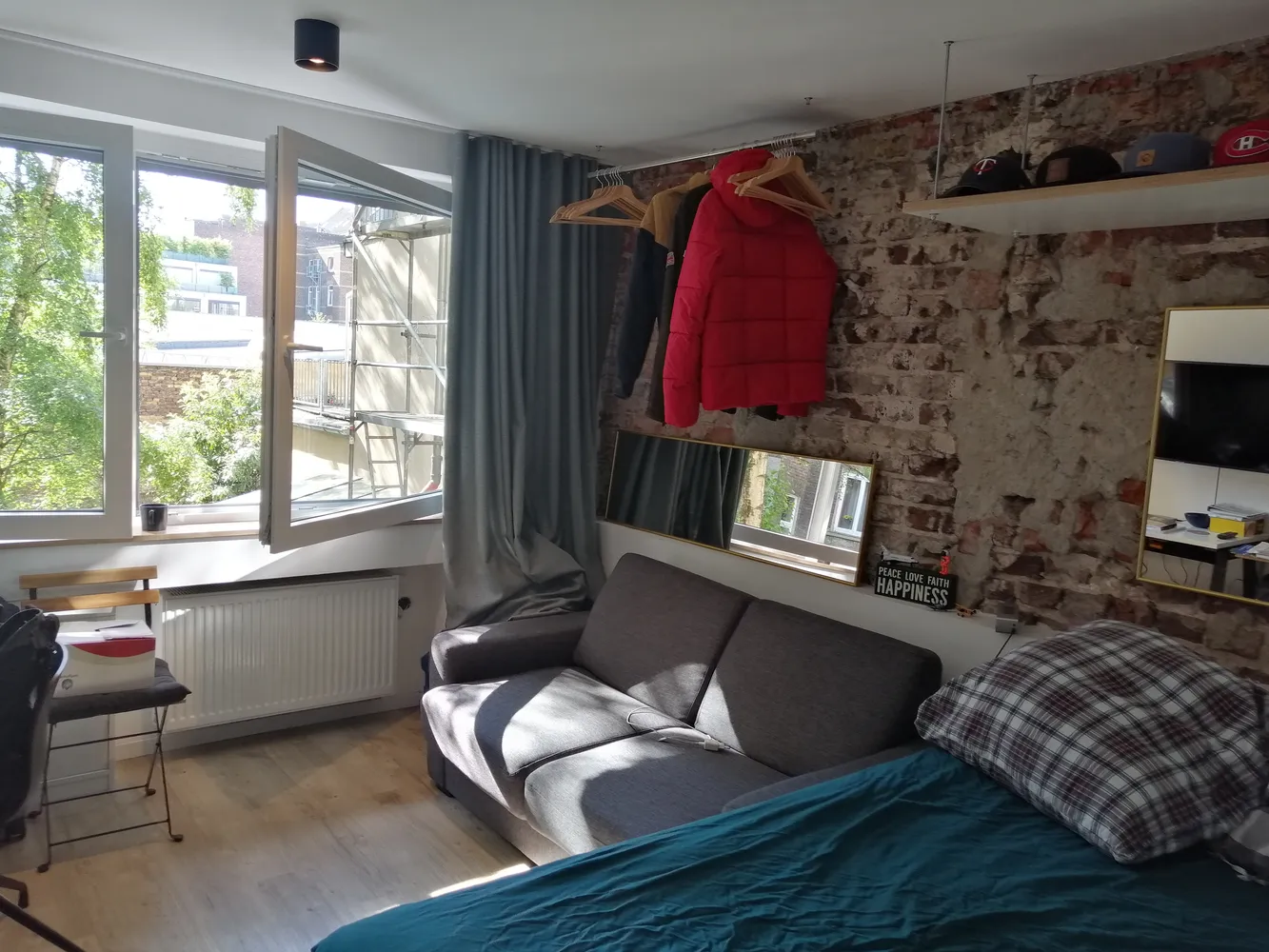 1 room apartment with 24 m² in Cologne – Photo 1