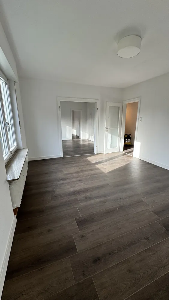 5 Zimmer Wohnung mit 100 m² in Stuttgart – Bild 2