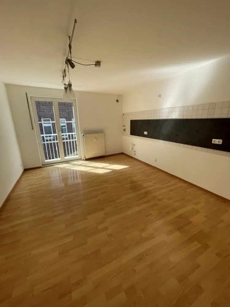 2 Zimmer Wohnung mit 115 m² in Duisburg – Bild 4