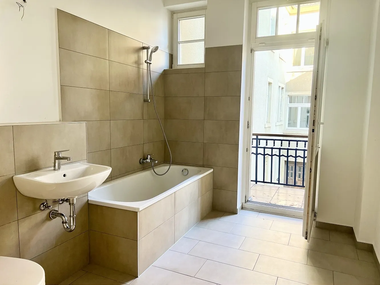 3 Zimmer Wohnung mit 109 m² in Dresden – Bild 6