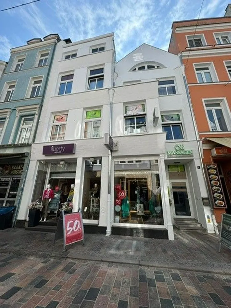 2 Zimmer Wohnung mit 100 m² in Rostock – Bild 1