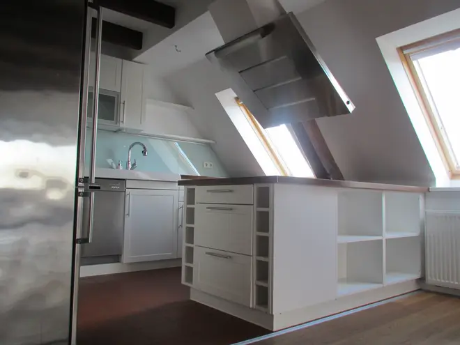 2 Zimmer Wohnung mit 100 m² in Hamburg – Bild 4