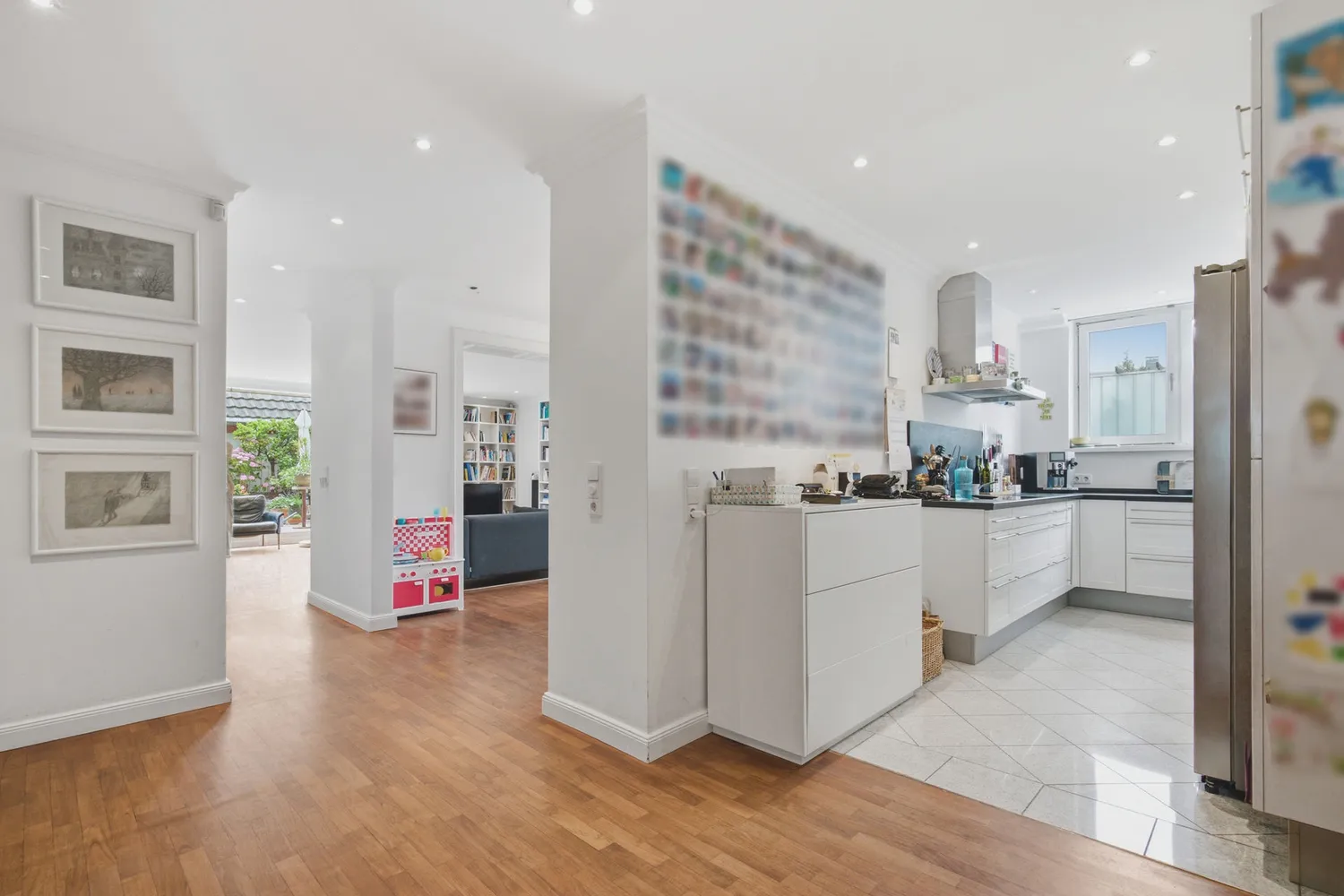 5 Zimmer Wohnung mit 231 m² in Köln – Bild 2