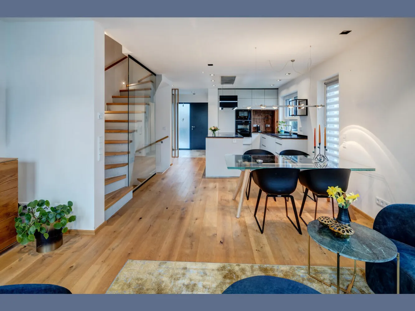5 Zimmer Haus mit 120 m² in München – Bild 1