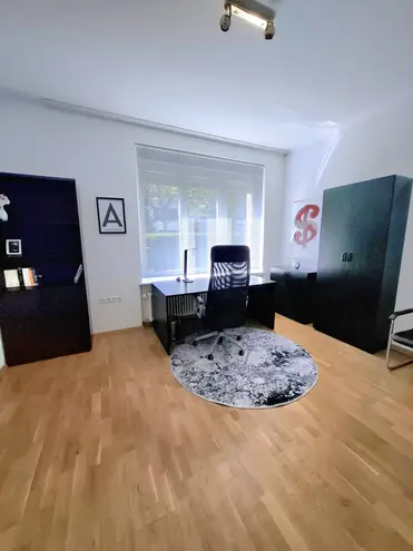 6 Zimmer Haus mit 194 m² in Berlin – Bild 3