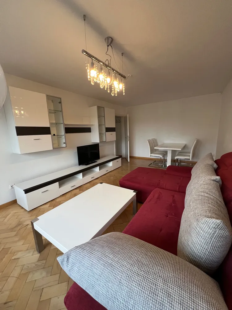 3 Zimmer Wohnung mit 70 m² in Stuttgart – Bild 2