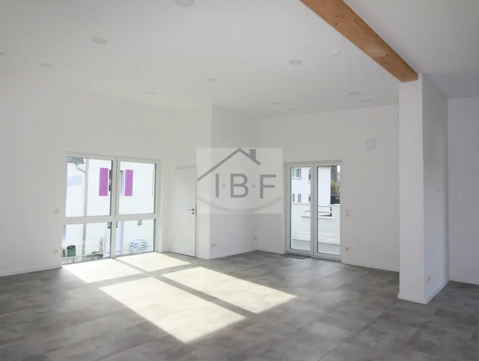 4 Zimmer Wohnung mit 150 m² in Siegen – Bild 1