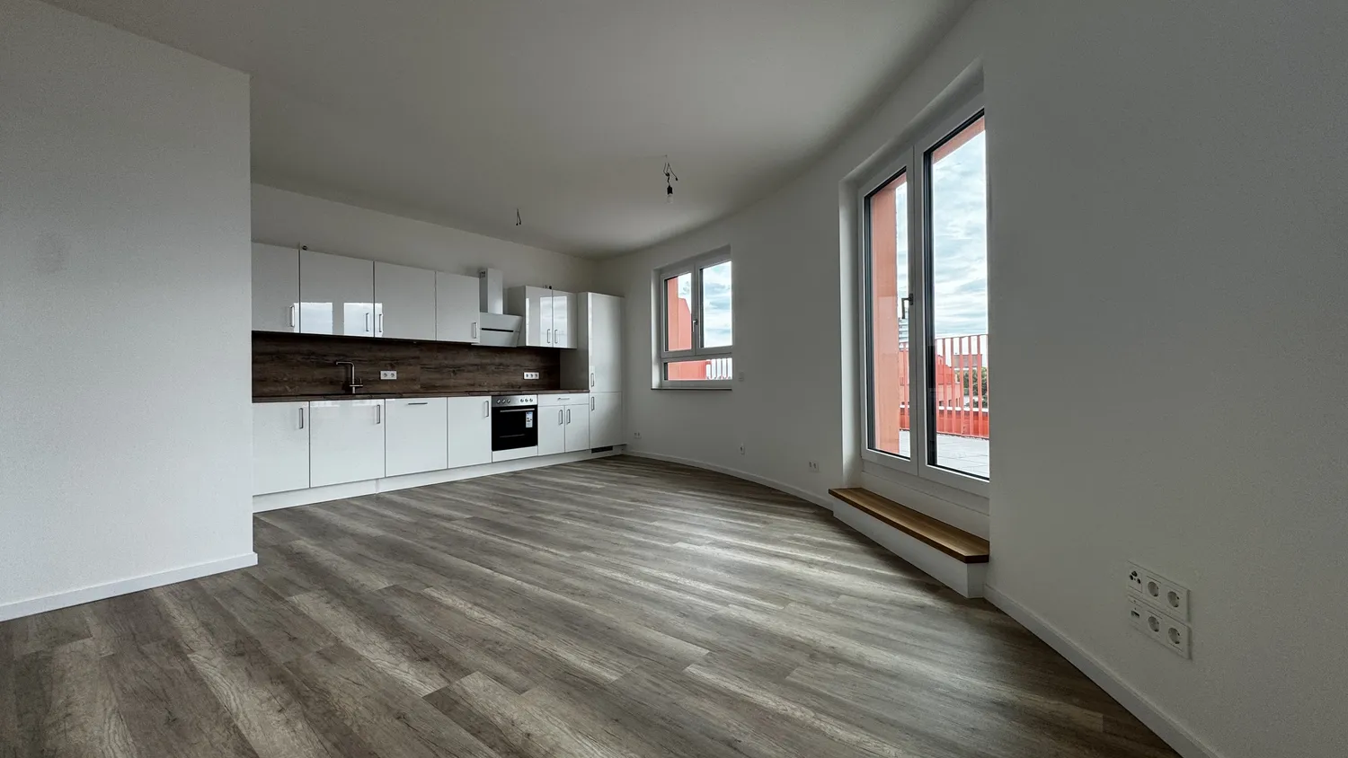2 Zimmer Wohnung mit 74 m² in Berlin – Bild 2