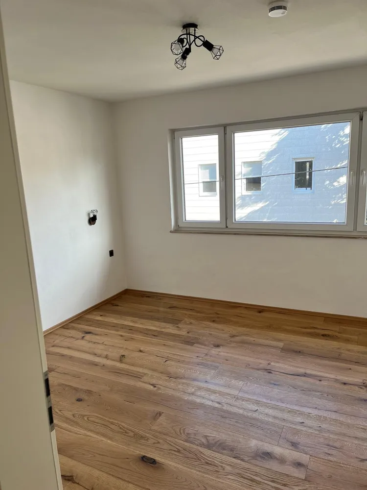 4 Zimmer Wohnung mit 110 m² in Stuttgart – Bild 3