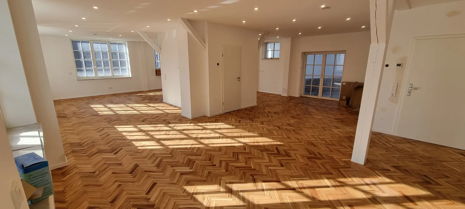 4 Zimmer Wohnung mit 165 m² in Leonberg – Bild 3