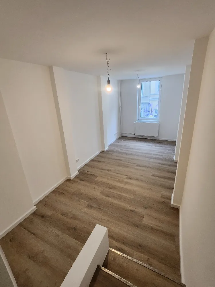6 Zimmer Wohnung mit 163 m² in Hamburg – Bild 8