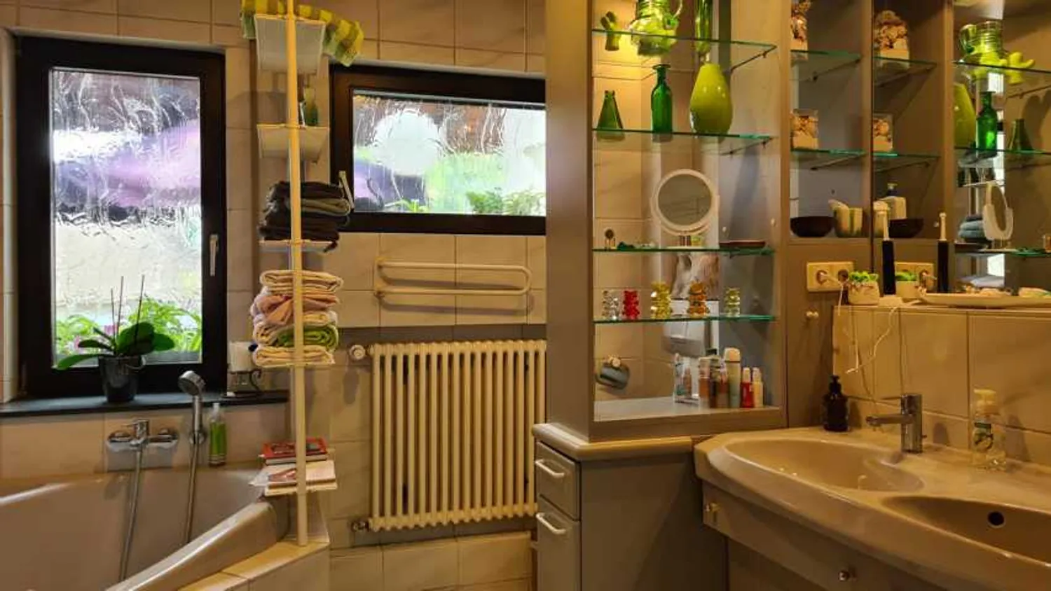 6 Zimmer Wohnung mit 170 m² in Homburg – Bild 2