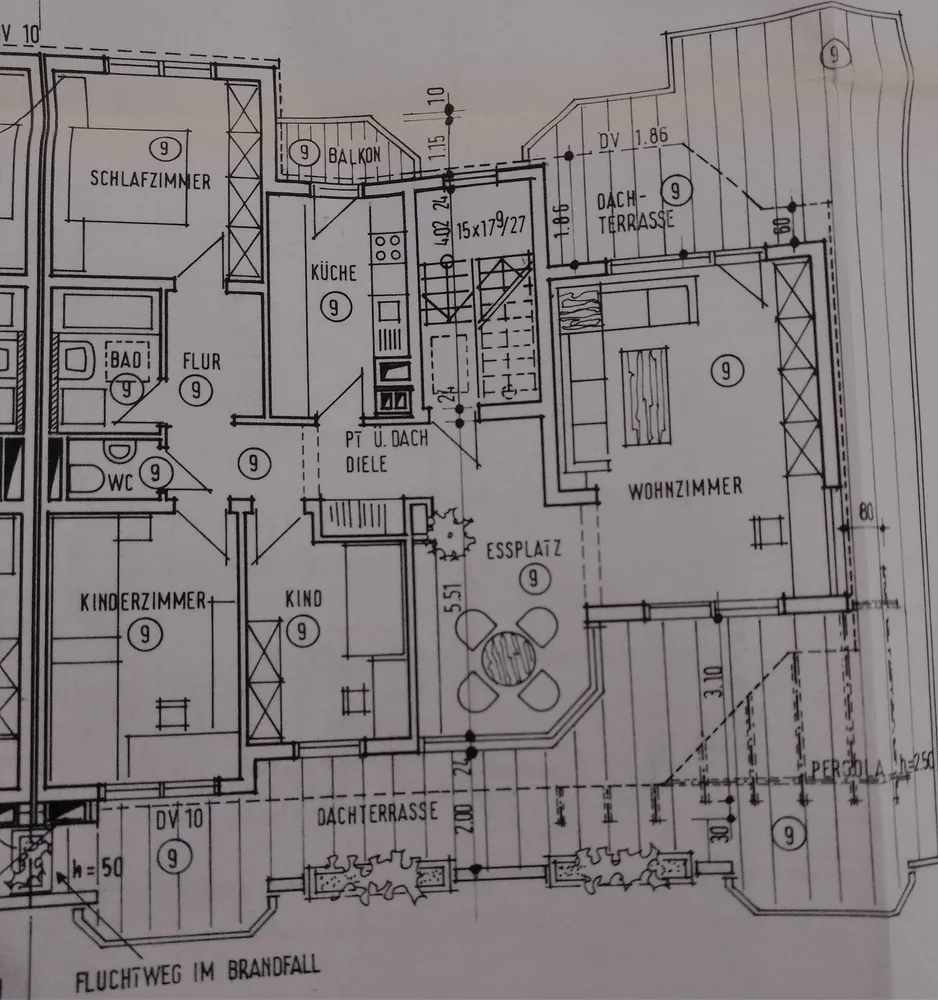 5 Zimmer Wohnung mit 122 m² in Stuttgart – Bild 2