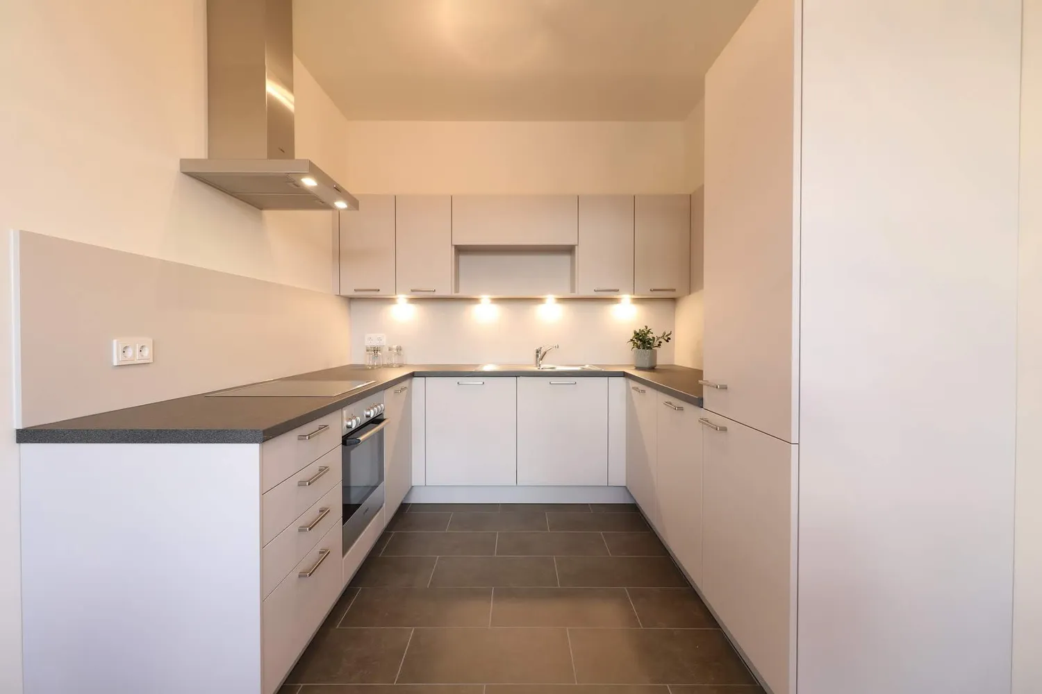 4 room apartment with 72 m² in Hanover – Photo 3