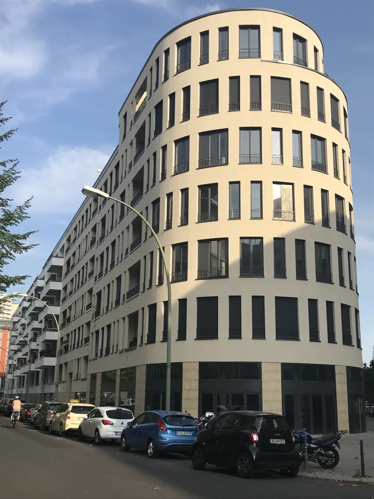 3 room apartment with 95 m² in Berlin – Photo 1