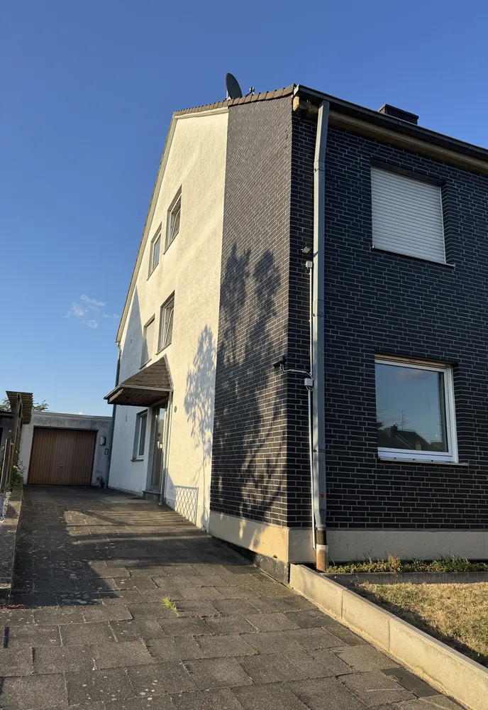 4 Zimmer Wohnung mit 105 m² in Euskirchen – Bild 1
