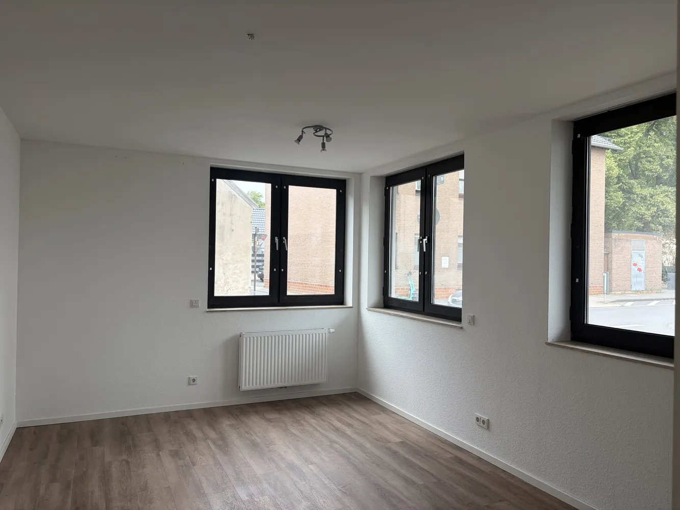2 room apartment with 65 m² in Cologne – Photo 1