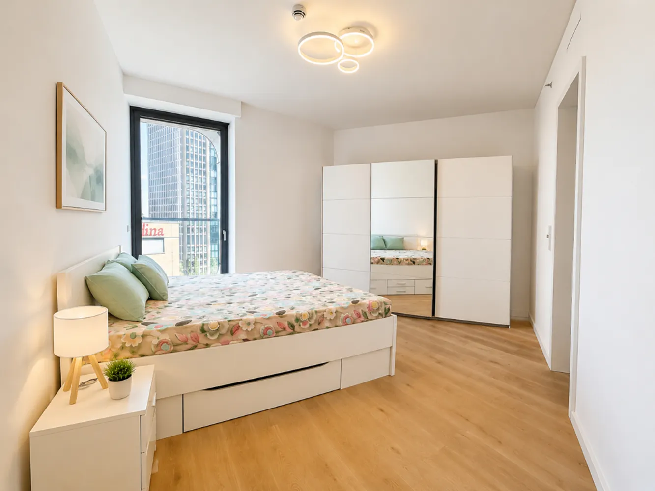 4 Zimmer Wohnung mit 107 m² in Frankfurt am Main – Bild 5