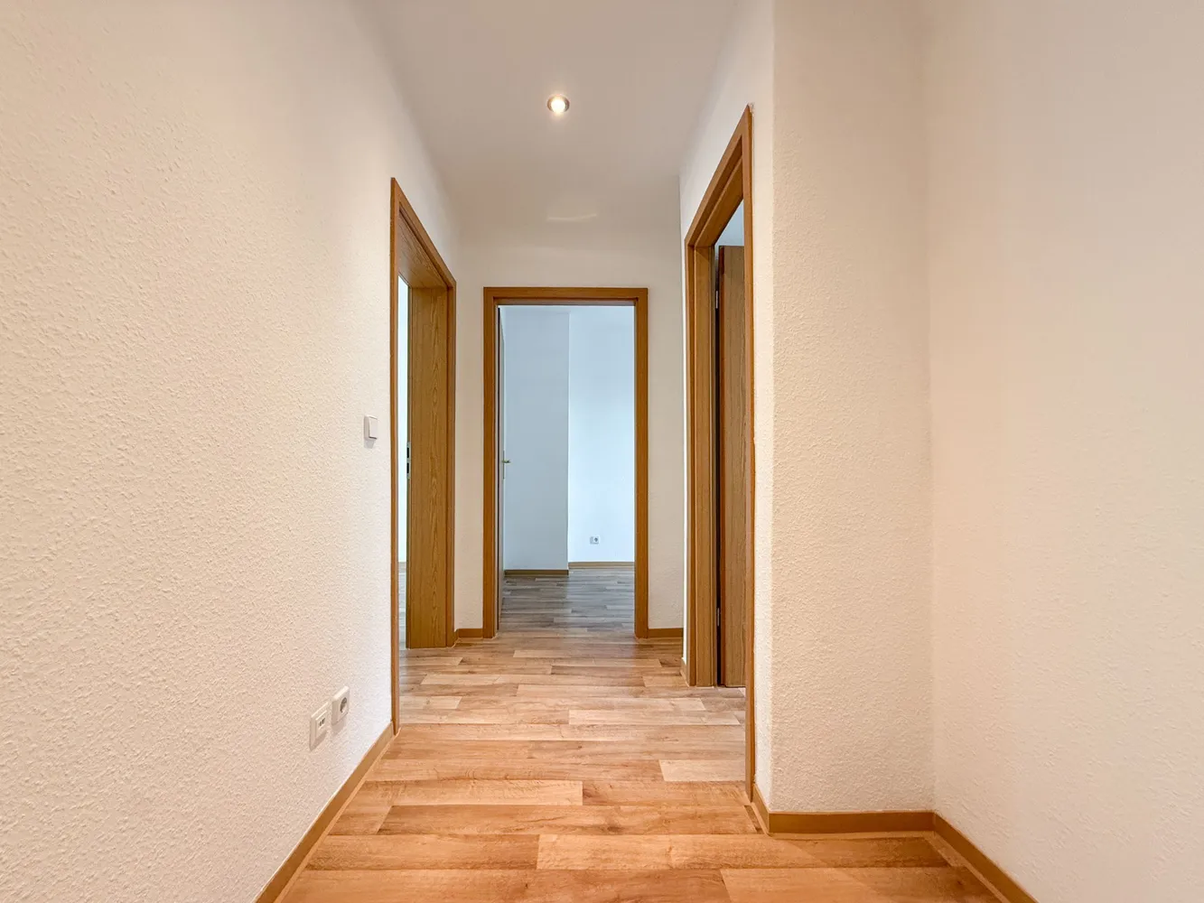 3 Zimmer Wohnung mit 60 m² in Magdeburg – Bild 4