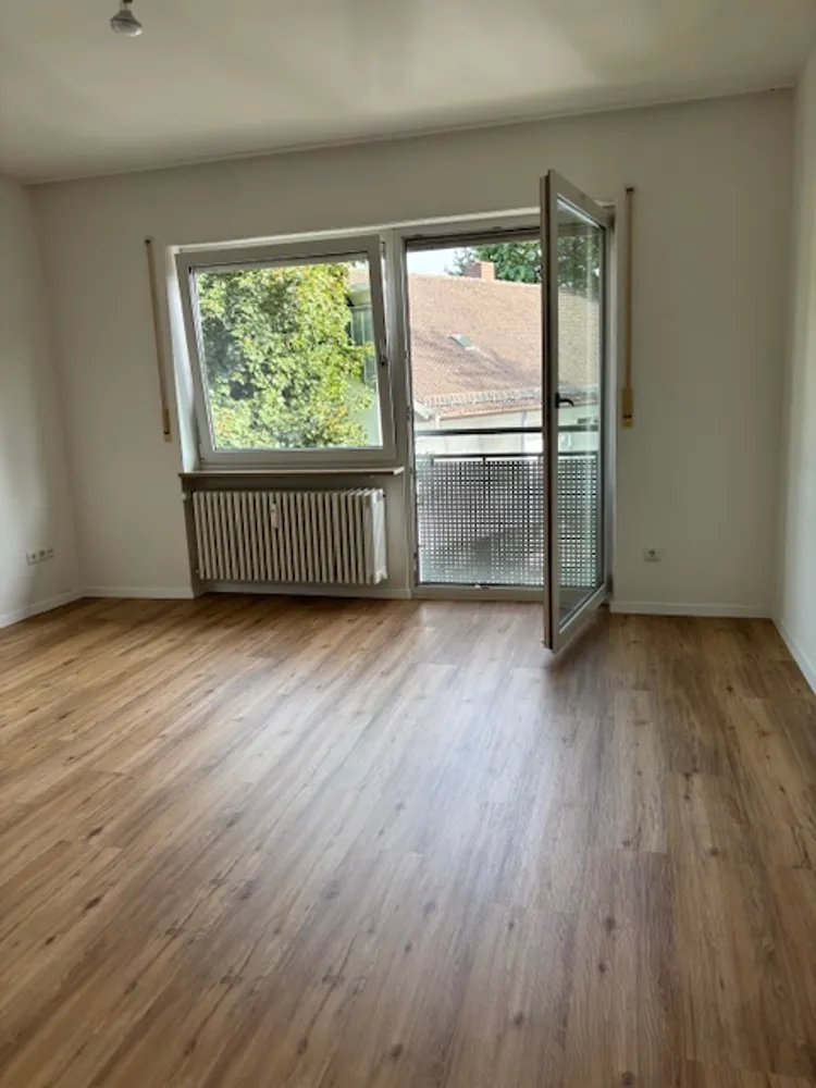 1 room apartment with 27 m² in Erlangen – Photo 2