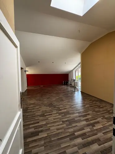 4 Zimmer Wohnung mit 110 m² in Aachen – Bild 2