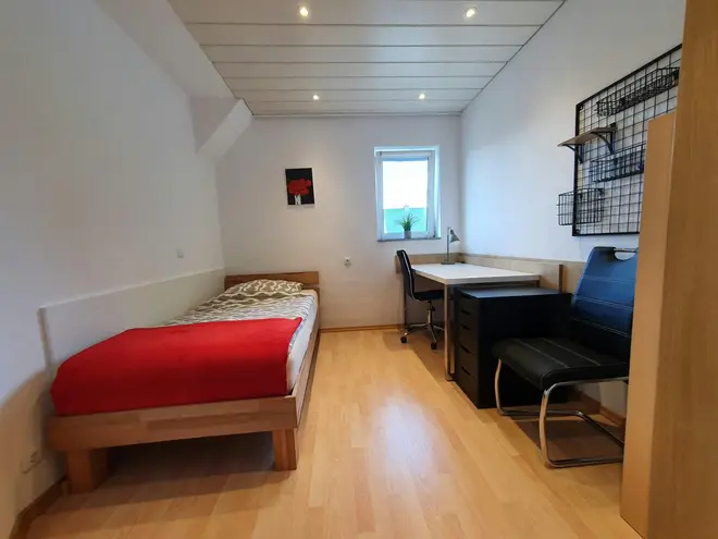 WG-Zimmer mit 12 m² in Düsseldorf – Bild 5