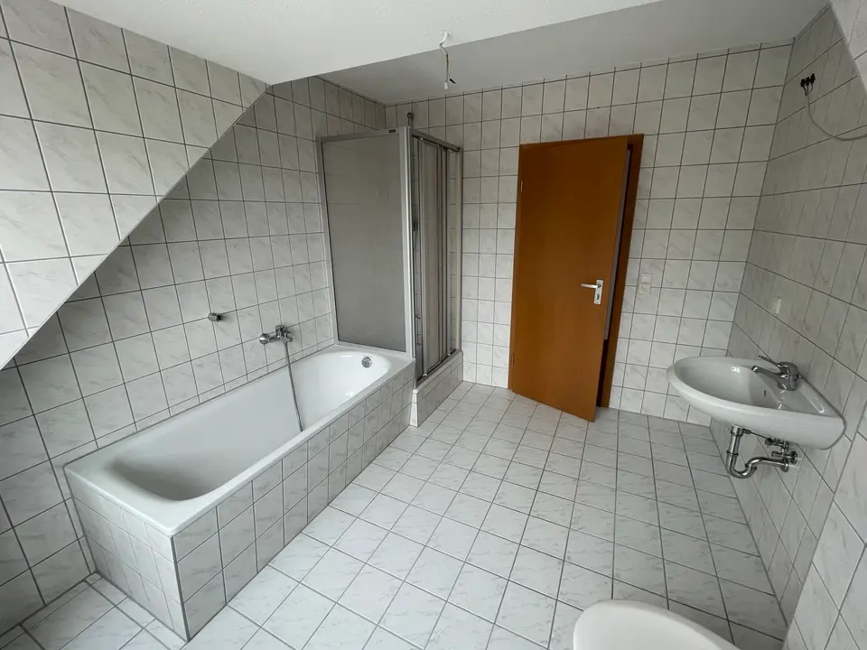 3 Zimmer Wohnung mit 75 m² in Suhl – Bild 5