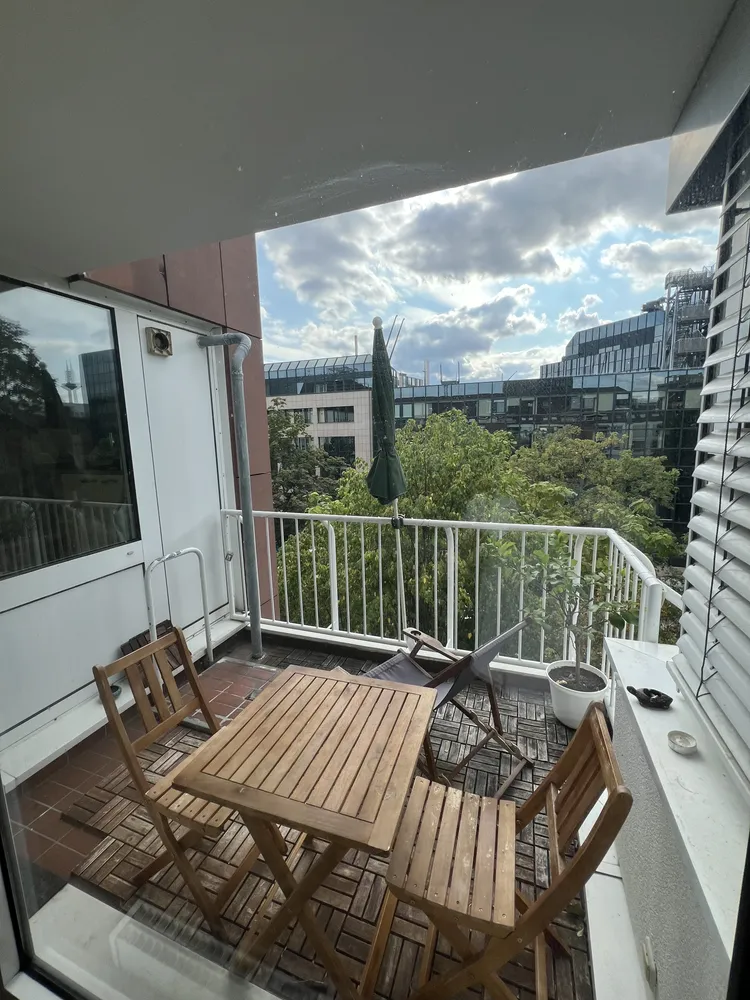 2 Zimmer Wohnung mit 60 m² in Frankfurt am Main – Bild 2
