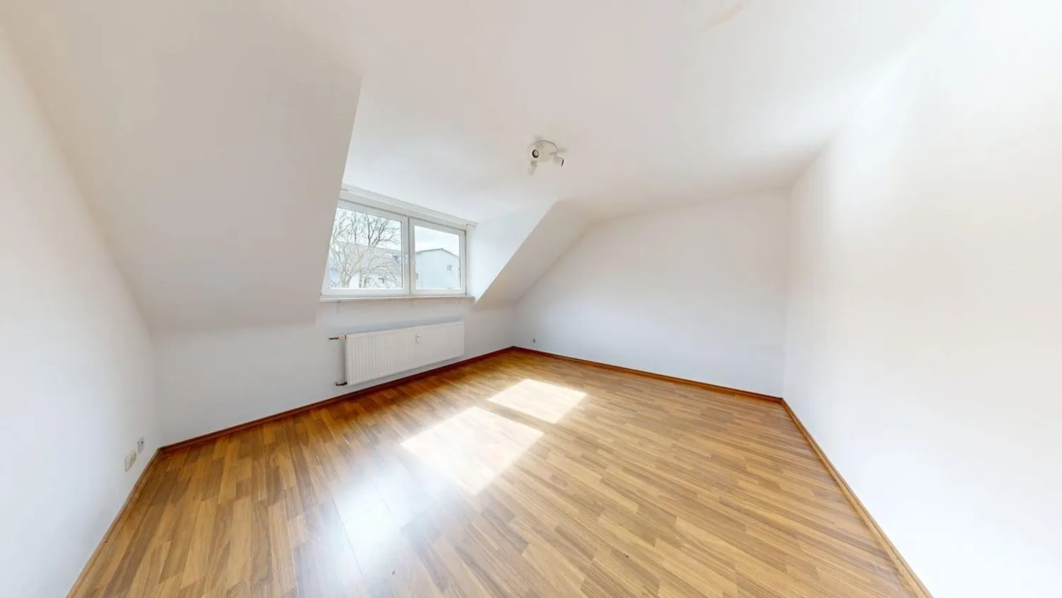 1 Zimmer Wohnung mit 28 m² in Frankfurt am Main – Bild 1