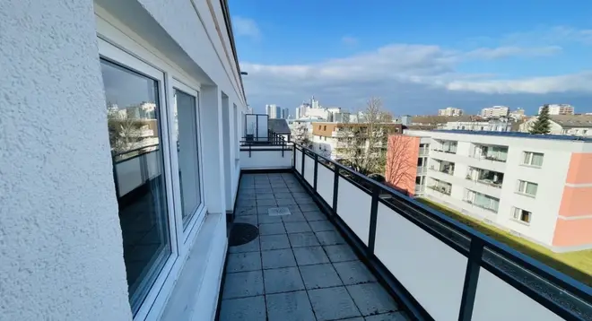 2 Zimmer Wohnung mit 77 m² in Frankfurt am Main – Bild 4