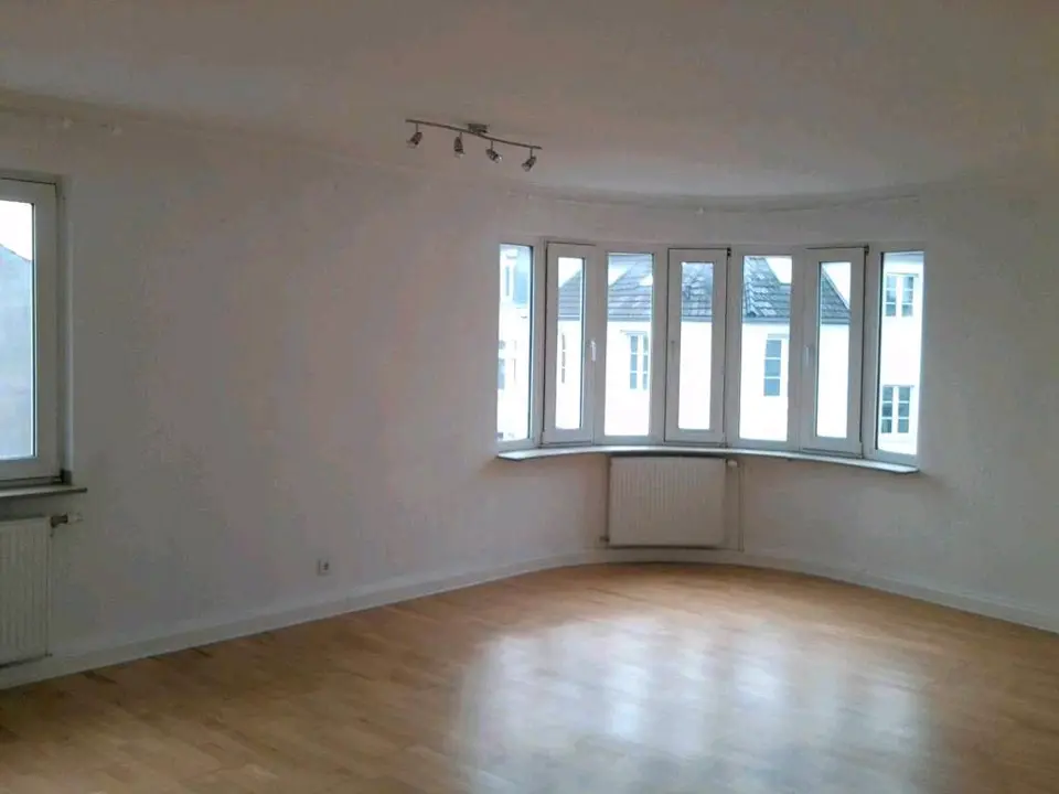 2 Zimmer Wohnung mit 73 m² in Aachen – Bild 1