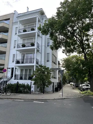 3 Zimmer Wohnung mit 95 m² in Düsseldorf – Bild 4