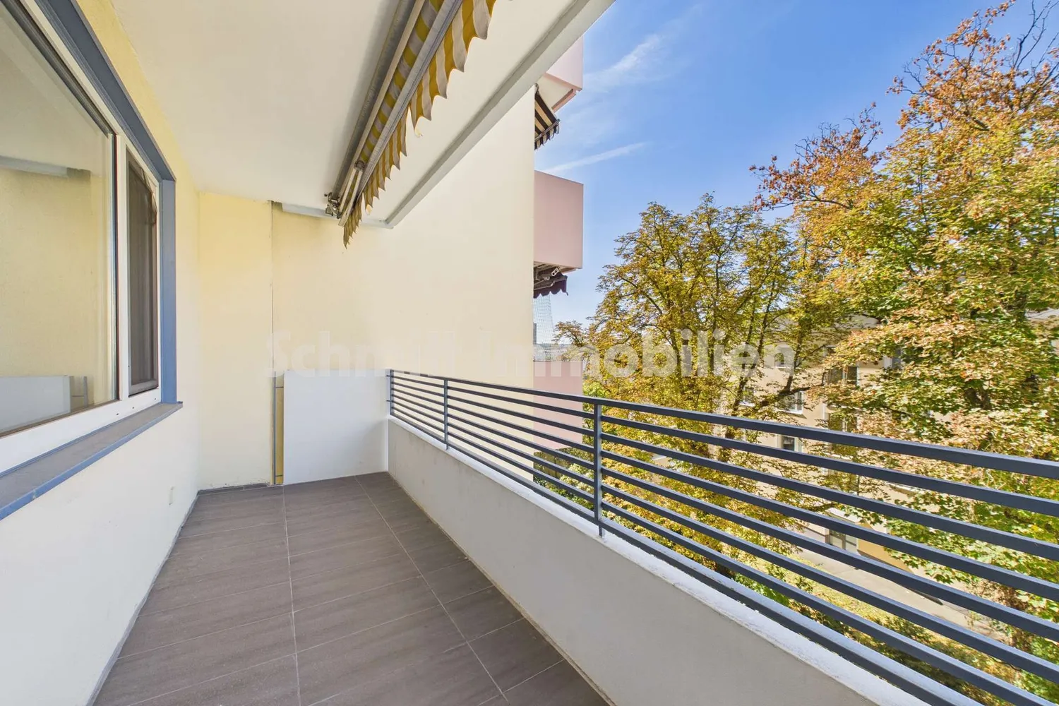 4 room apartment with 115 m² in Frankfurt am Main – Photo 2