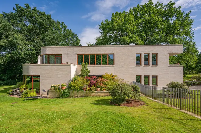 4 Zimmer Wohnung mit 234 m² in Hamburg – Bild 1