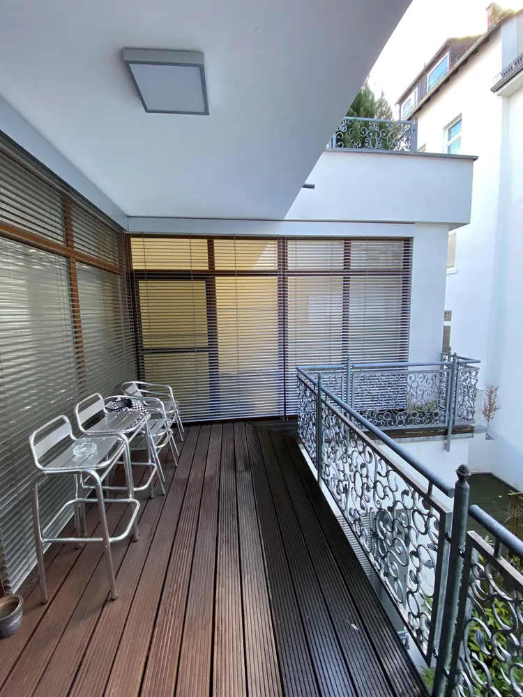 6 Zimmer Wohnung mit 275 m² in Wiesbaden – Bild 8